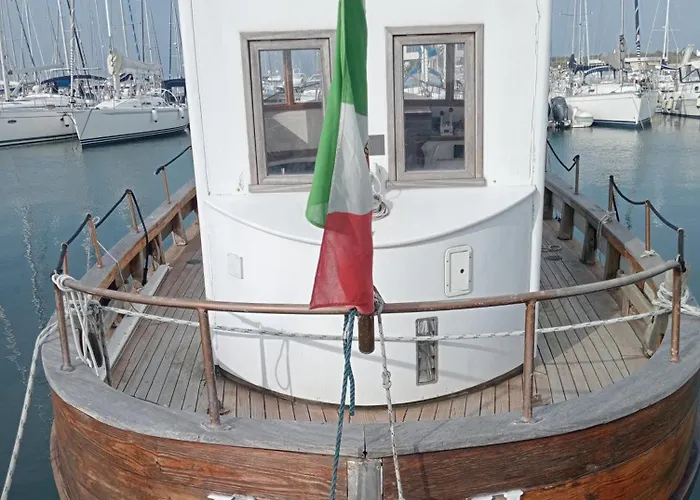 La Casa Di Flora Апартаменты Спольторе