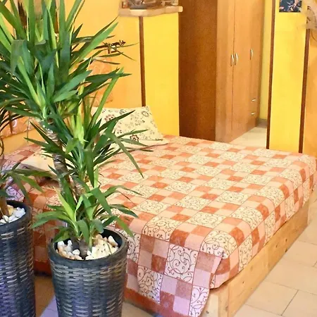 Apartment La Casa Di Flora *